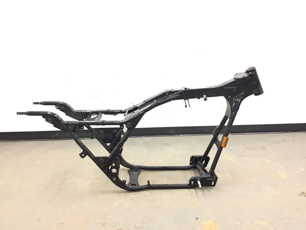Main Frame Chassis 2004 Harley-Davidson Electra Glide EFI FLHTI 3199