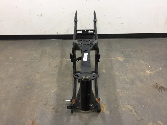 Main Frame Chassis 2004 Harley-Davidson Electra Glide EFI FLHTI 3199