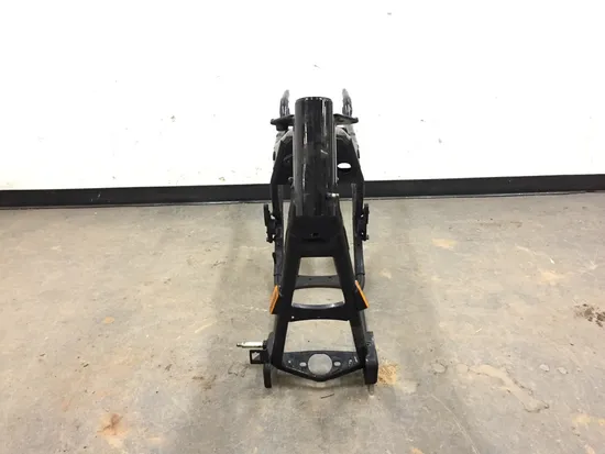 Main Frame Chassis 2004 Harley-Davidson Electra Glide EFI FLHTI 3199