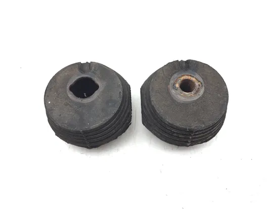 Engine Motor Mounts 2010 Harley-Davidson Road King Classic FLHRC 3200