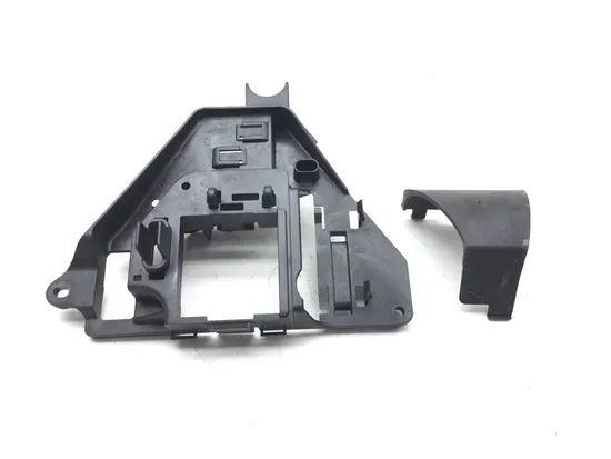 Main Engine Wiring Harness Bracket 2010 Harley Road King Classic FLHRC 3200