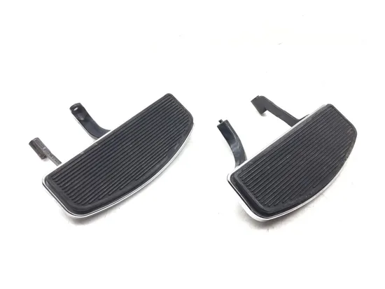 Left Right Driver Floorboards Set 2010 Harley-Road King Classic FLHRC 3200 x