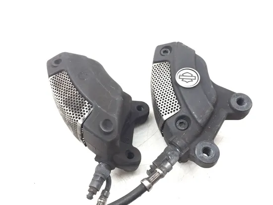 Left Right Front Brake Calipers Pads Set 2010 Harley Road King Classic FLHRC 3200