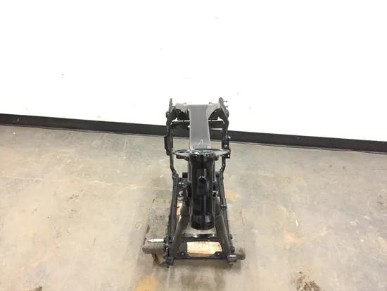 Main Frame Chassis 2010 Harley-Davidson Road King Classic FLHRC 3200