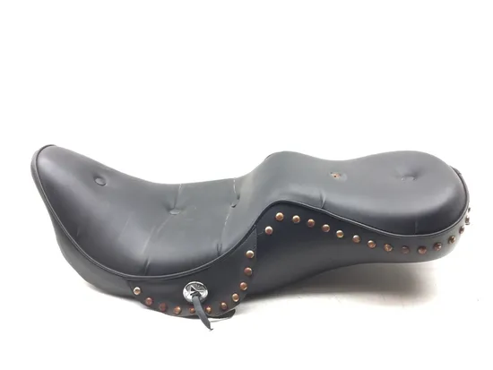 Seat 2010 Harley-Davidson Road King Classic FLHRC 3200 x