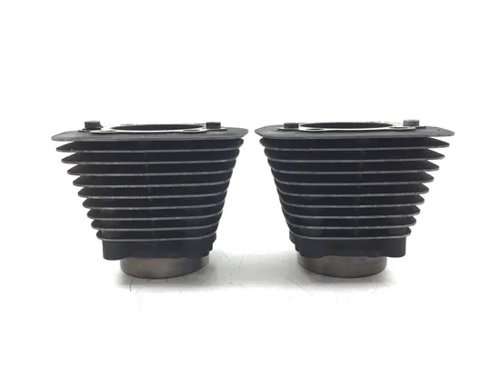 Front Rear Cylinder Jugs w Pistons 2003 Harley Sportster 883 Hugger XLH883 3206x 5
