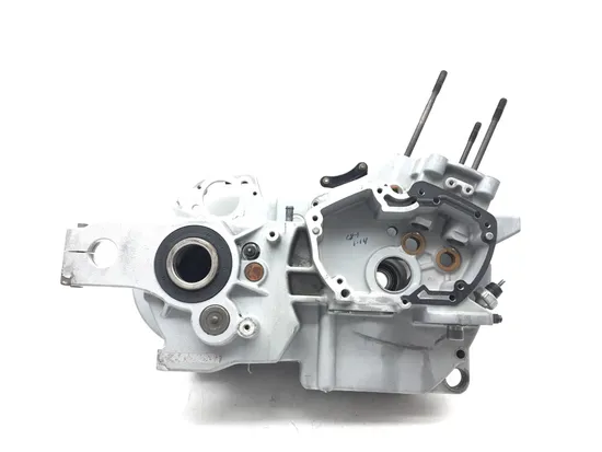 Engine Left Right Center Cases 2000 Buell Blast P3 3211 x