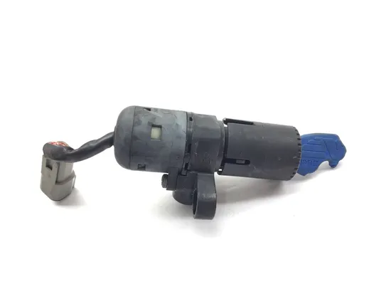 Ignition Key Switch 2000 Buell Blast P3 3211