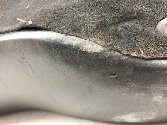 Le Pera Seat 2005 Harley-Davidson Road King Classic EFI FLHRCI 3124 x