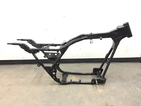 Main Frame Chassis 2005 Harley-Davidson Road King Classic EFI FLHRCI 3124 x