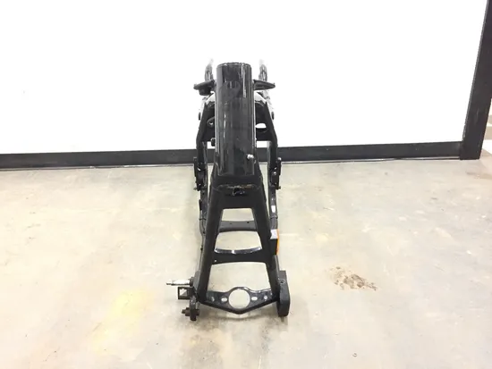 Main Frame Chassis 2005 Harley-Davidson Road King Classic EFI FLHRCI 3124 x