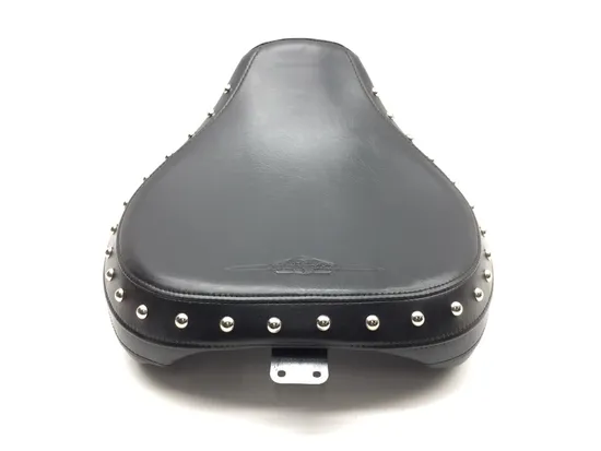 NOS Suzuki Studded Riders Seat 45100-41F21-48H 01-04 Volusia 05-08 C50