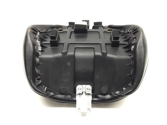 NOS Suzuki Studded Riders Seat 45100-41F21-48H 01-04 Volusia 05-08 C50