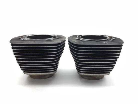 Front Rear Cylinder Jugs w Pistons 1999 Harley Road King EFI FLHRCI 3216 x