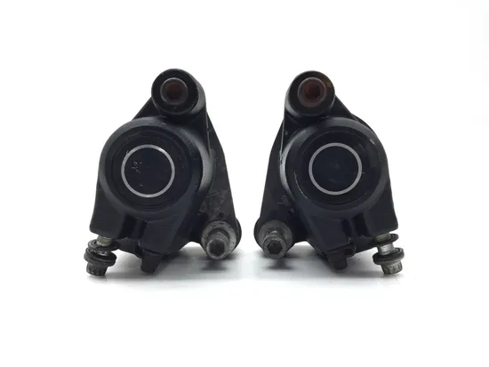 Left Right Front Brake Calipers Pads Set 1999 Harley Road King EFI FLHRCI 3216