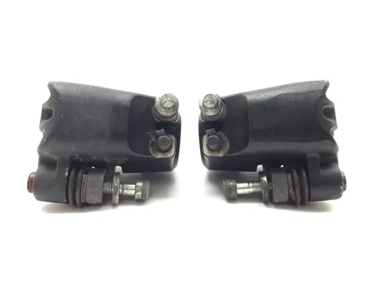 Left Right Front Brake Calipers Pads Set 1999 Harley Road King EFI FLHRCI 3216