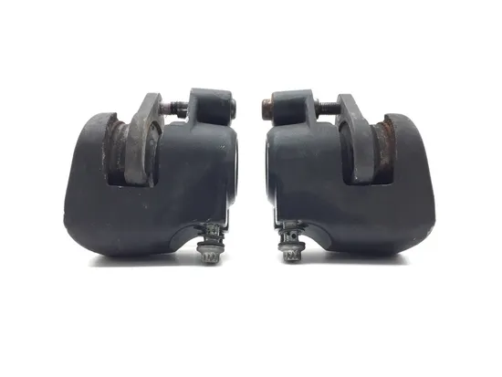 Left Right Front Brake Calipers Pads Set 1999 Harley Road King EFI FLHRCI 3216