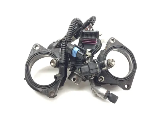 Fuel Injector Rail 2002 Harley-Davidson V-Rod VRSCA 3232