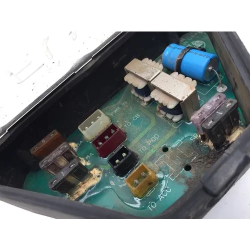 Fuse Box 1994 Harley-Davidson Electra Glide Ultra Classic FLHTCU 3217 2