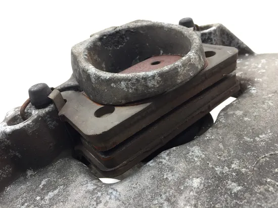 Rear Brake Caliper W Stay 1994 Harley Electra Glide Ultra Classic FLHTCU 3217 7