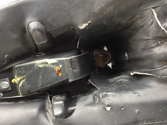 Seat 1999 Harley-Davidson Road King Classic EFI FLHRCI 3216 x