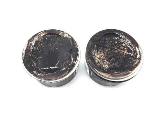 Front Rear Cylinder Jugs w Pistons 2004 Harley Road King Custom FLHRS 3220 3