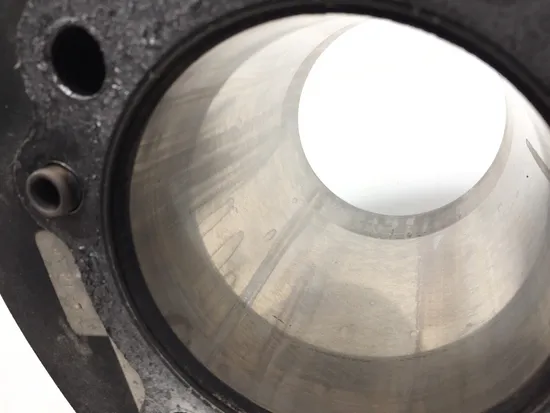 Front Rear Cylinder Jugs w Pistons 2004 Harley Road King Custom FLHRS 3220 10