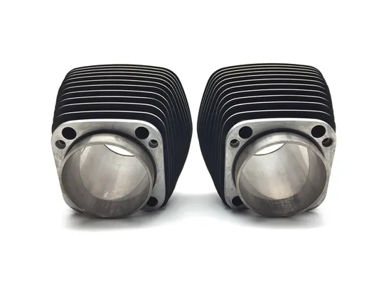 Front Rear Cylinder Jugs w Pistons 2004 Harley Road King Custom FLHRS 3220 11