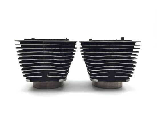 Front Rear Cylinder Jugs w Pistons 2004 Harley Road King Custom FLHRS 3220 6