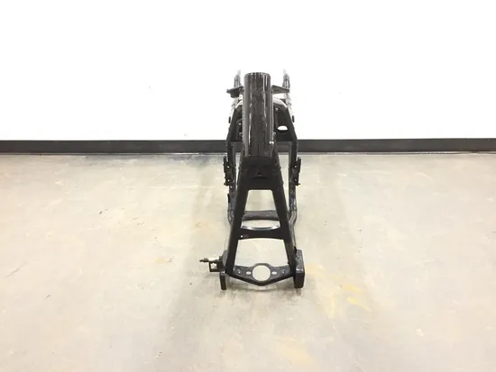 Main Frame Chassis 2006 Harley Electra Glide Ultra Classic EFI FLHTCUI 3239