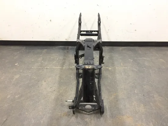 Main Frame Chassis 2003 Harley-Davidson Electra Glide Police EFI FLHTPI 3223 4