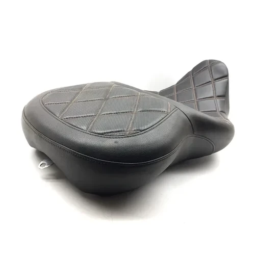 Seat 2010 Harley-Davidson Street Glide FLHX 3221 x 5