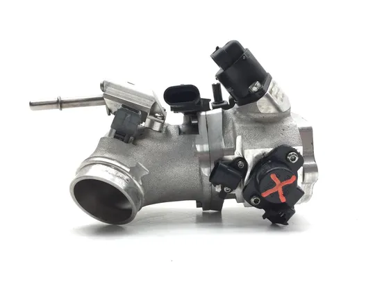 51mm HPI Throttle Body with Injectors 2016 Harley Street Glide FLHX 3223 x 2