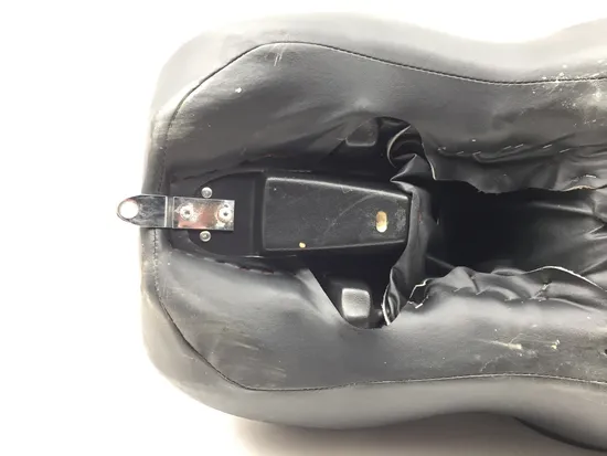 Seat 2003 Harley-Davidson Electra Glide Police EFI FLHTPI 3223 8