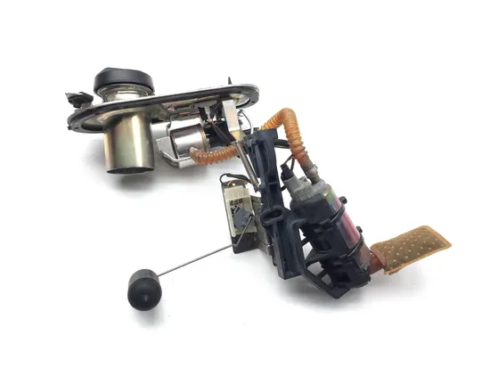 Gas Fuel Tank Pump 2005 Harley Electra Glide Ultra Classic EFI FLHTCUI 3219