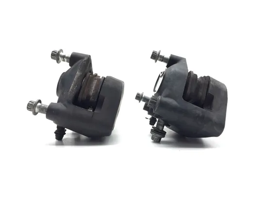 Left Right Front Brake Calipers Pads Set 2005 Harley Electra Ultra Classic EFI FLHTCUI 3219