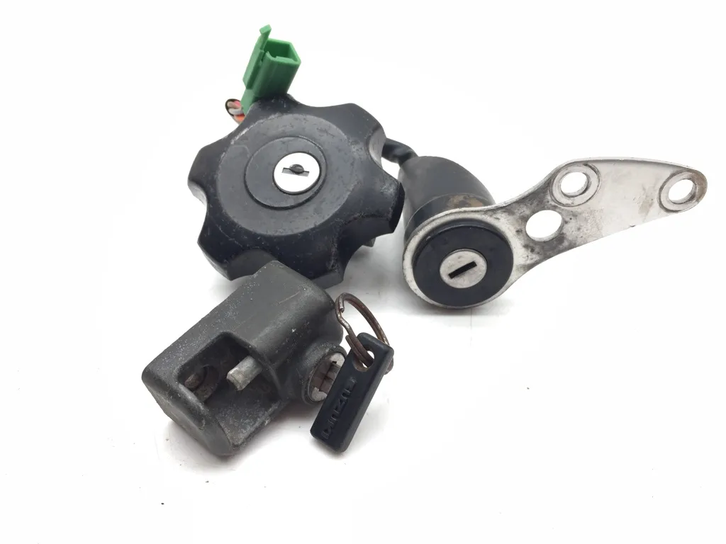 Lockset Ignition Trunk Tank Gas Cap Key 2006 Suzuki DRZ400S 3218