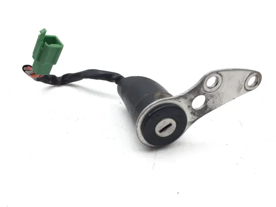 Lockset Ignition Trunk Tank Gas Cap Key 2006 Suzuki DRZ400S 3218