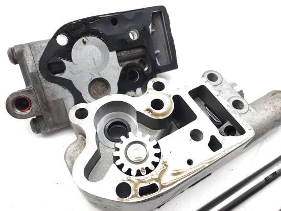 Engine Oil Pump Assembly 1995 Harley-Davidson Electra Glide FLHT 3240 3