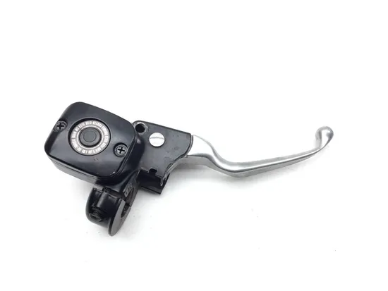 Front Brake Master Cylinder 2000 Harley Electra Glide Classic EFI FLHTCI 3237 x 1