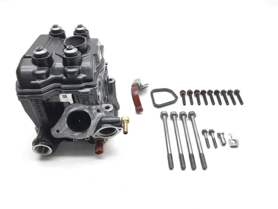 Engine Cylinder Head Complete W Valves 2022 BMW G310R 3238