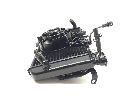 Radiator Cooling Front Fluid with Fan 2022 BMW G310R 3238 x