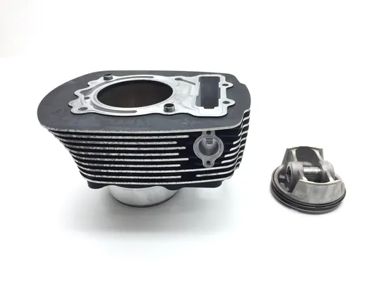 Engine Cylinder Jug W Piston Rear 2005 Victory Kingpin Ness Signature 3258