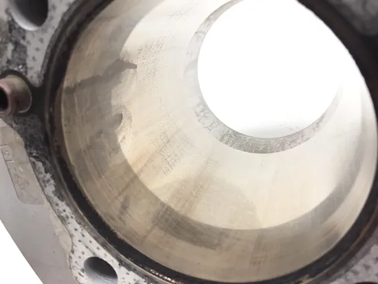 Front Rear Cylinder Jugs w Pistons 2006 Harley-Davidson Electra Glide FLHT 3246