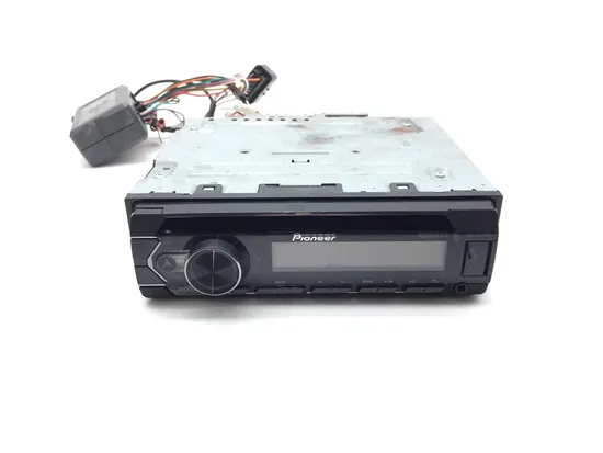 Pioneer DEH-S4220BT Radio CD Player 2006 Harley-Davidson Electra Glide FLHT 3246