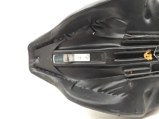 Seat 2006 Harley-Davidson Electra Glide FLHT 3246 7