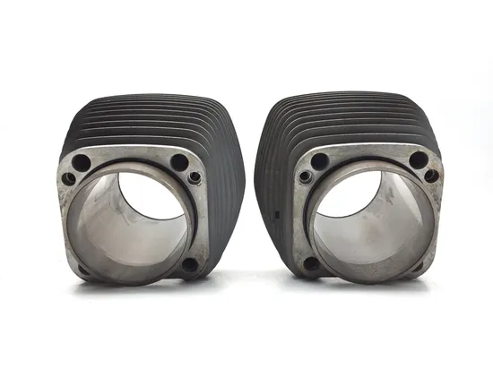 Front Rear Cylinder Jugs w Pistons 2002 HarleySoftail Standard EFI FXSTI 3245 x