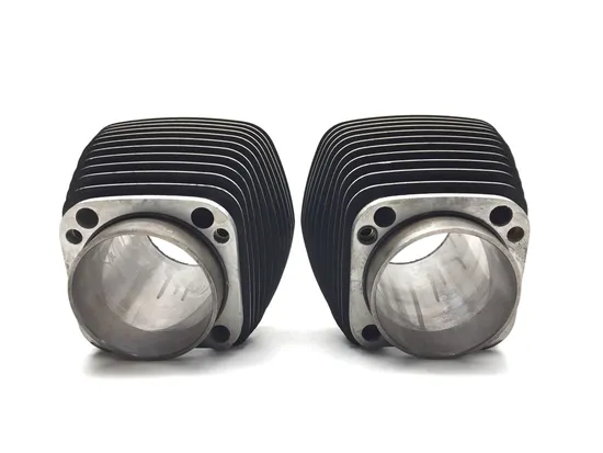 Front Rear Cylinder Jugs w Pistons 2005 Harley Electra Glide Ultra FLHTCUI 3233