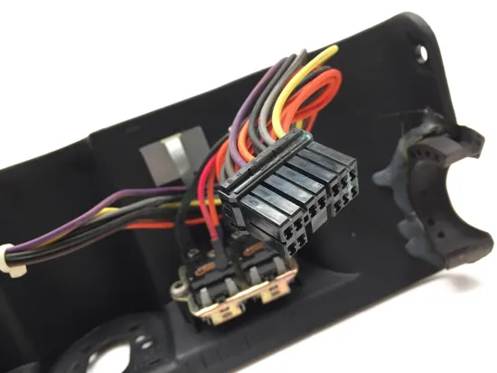 Ignition Key Switch Cover 2005 Harley Electra Glide Ultra Classic FLHTCUI 3233x