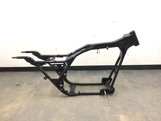 Main Frame Chassis 2005 Harley Electra Glide Ultra Classic EFI FLHTCUI 3233 x